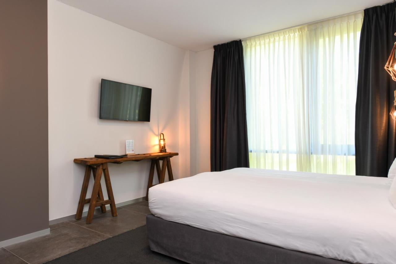 Hotel De Roode Schuur ไนเกิร์ก ภายนอก รูปภาพ