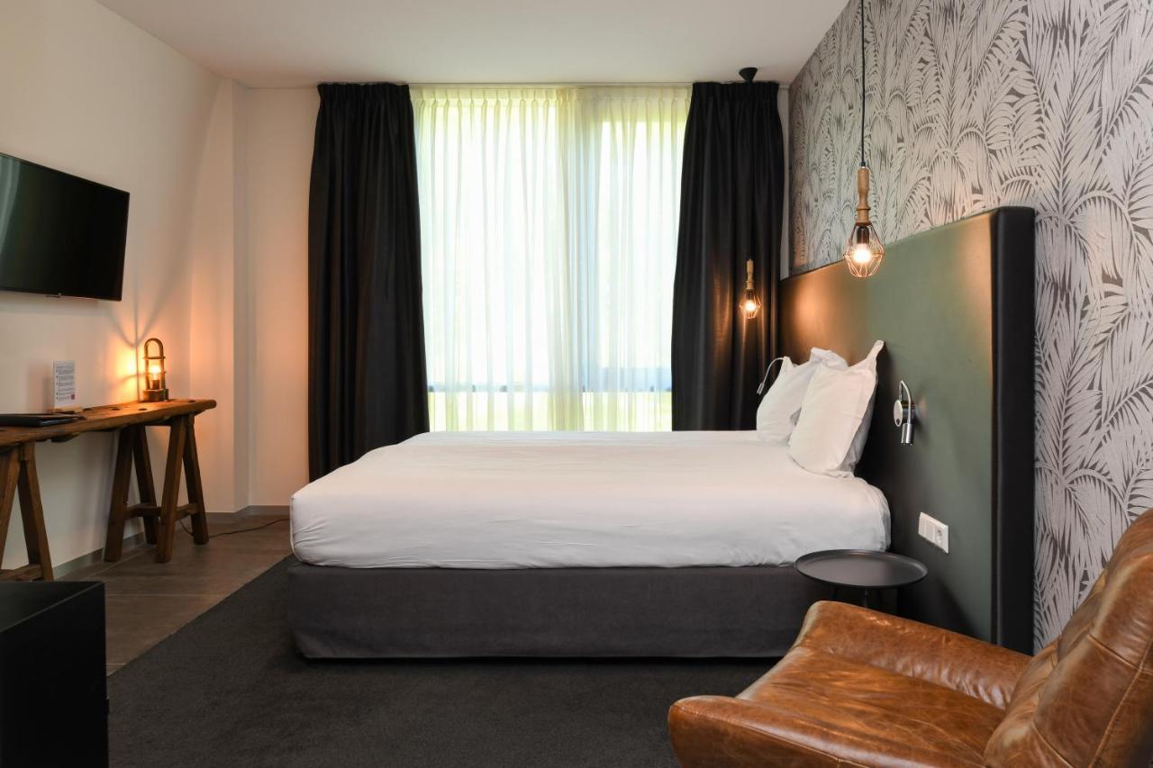 Hotel De Roode Schuur ไนเกิร์ก ภายนอก รูปภาพ